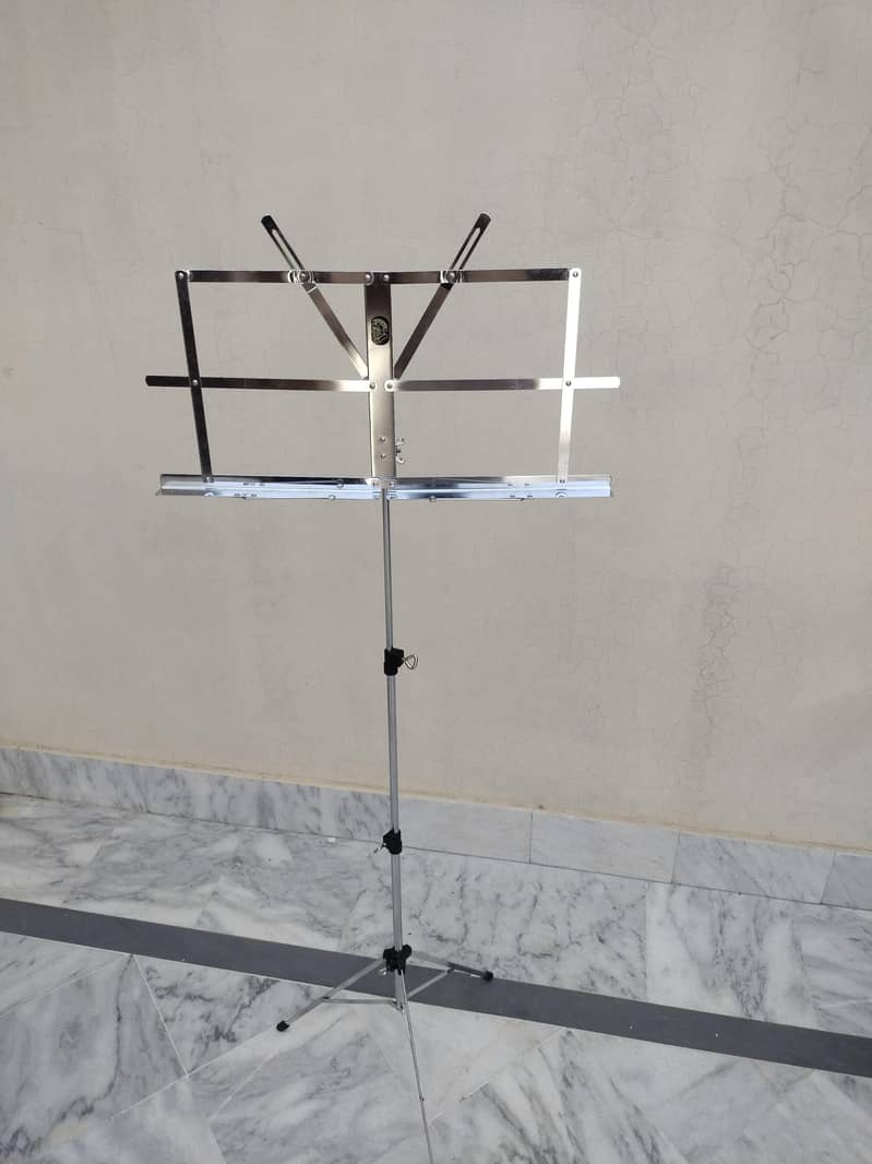 Rostrum / lecture stand 1