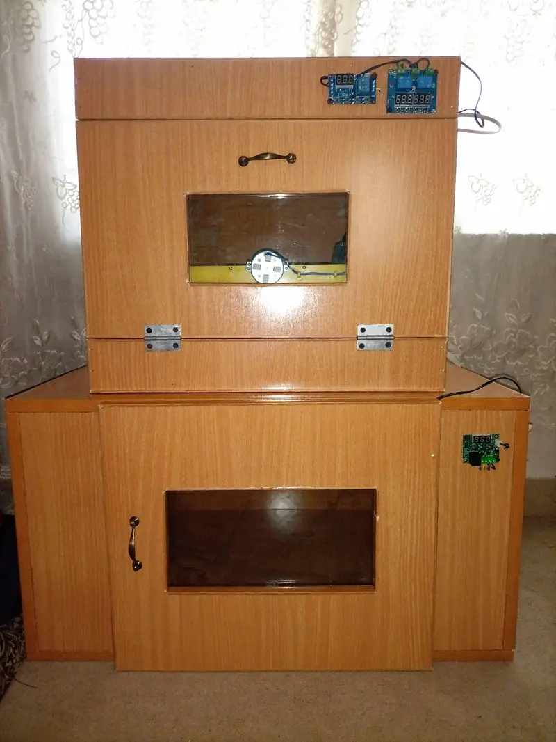 manual & automatic incubator, brooder 30, 60, 80, 120,240,300,500 eggs — photo 2