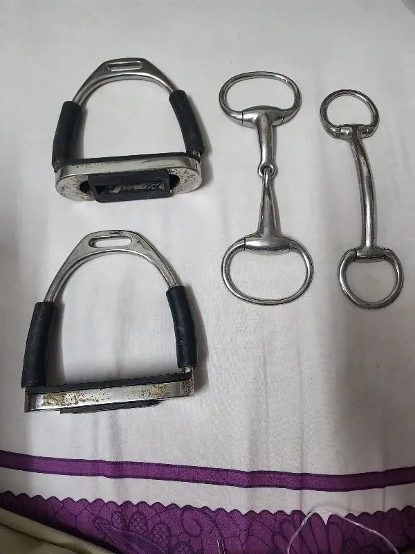 Horse Riding Equipment Set (Stirrups and Snaffle Bits) — photo 4