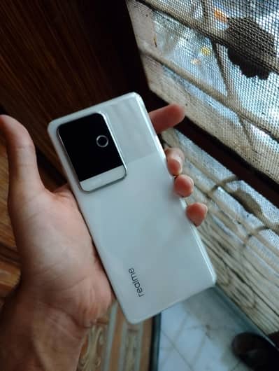 realme gt 6 12/256 white