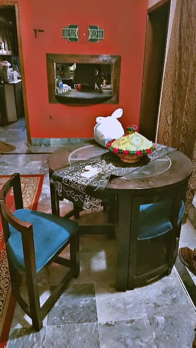 used dinning table complete  for 4 person