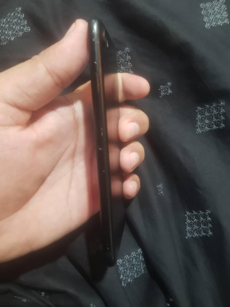 Apple iPhone 7 1