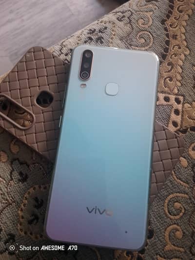 Vivo Y17