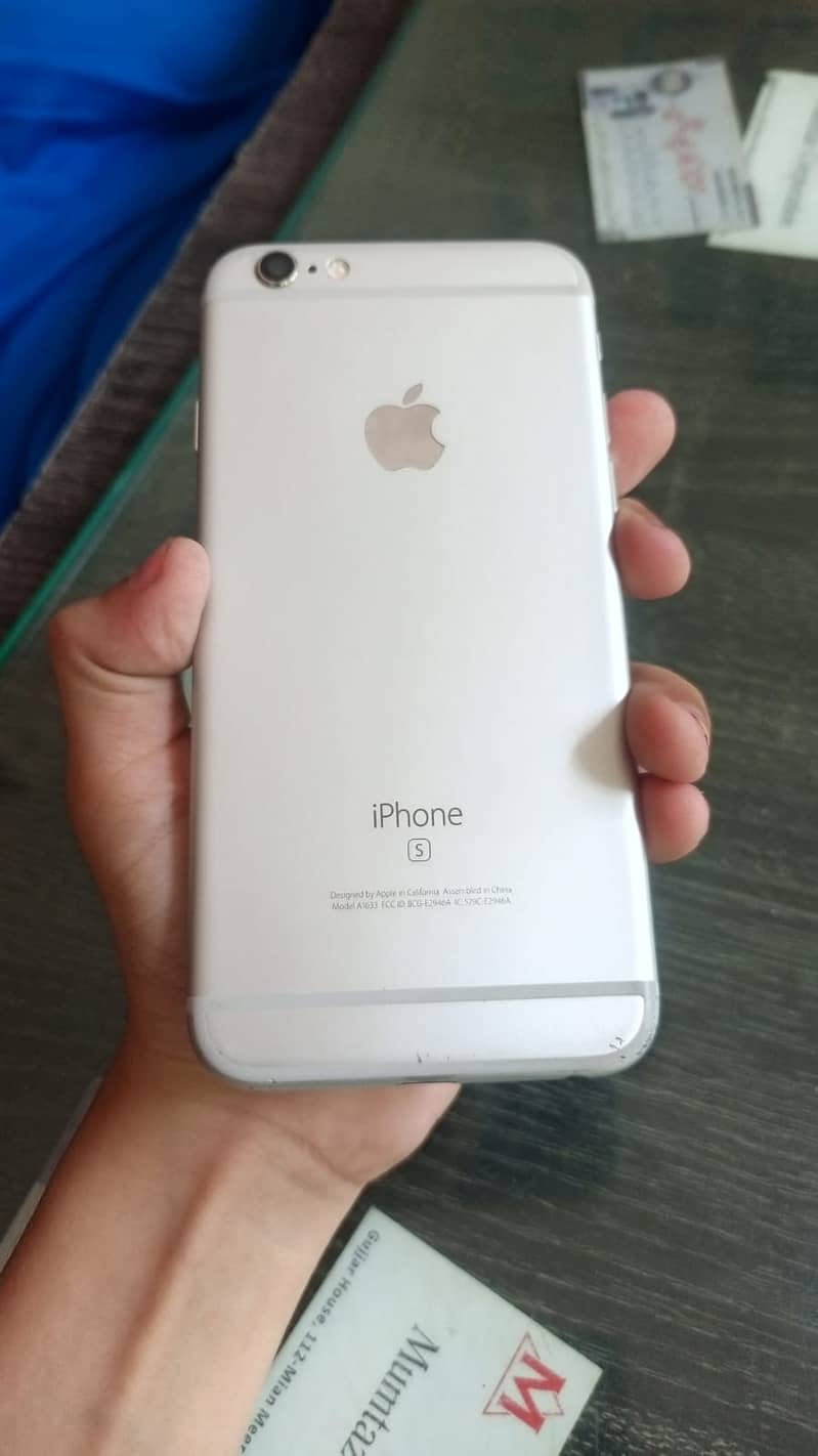 Apple iPhone 6S 4
