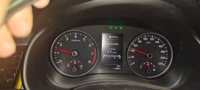 KIA STONIC 2025