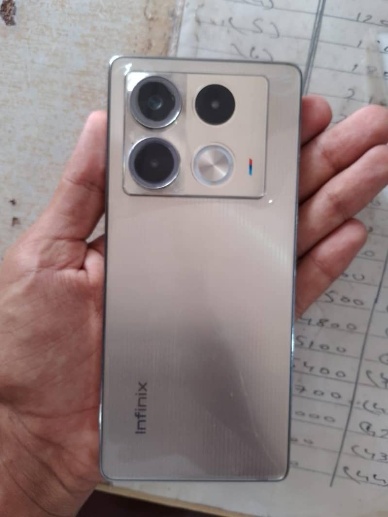 Infinix Note 40 0
