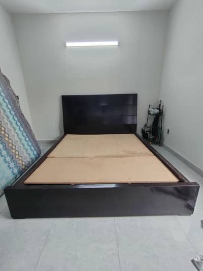 Master bed with dressing table