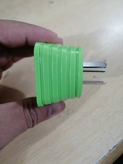 Imported 3 Pin Multi Socket available in Qty