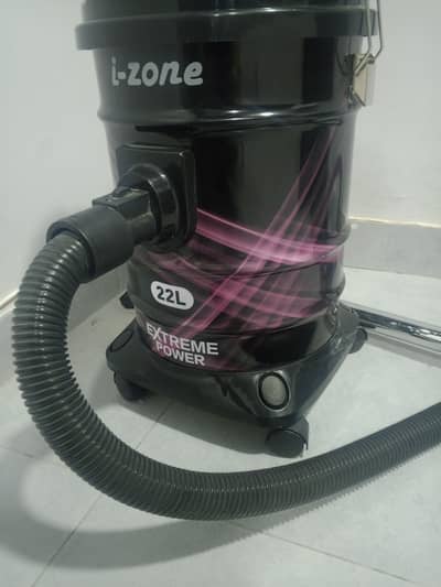 vacuum cleaner in new condition