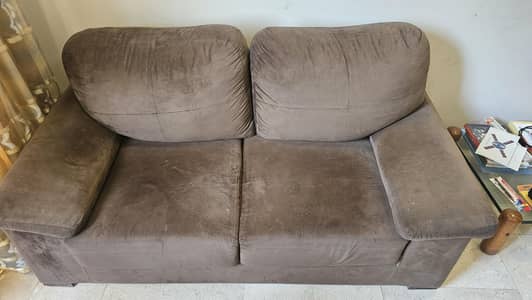 Nice sofa, urgent sale