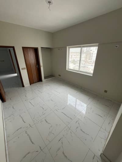 WELL MAINTAINED FLAT