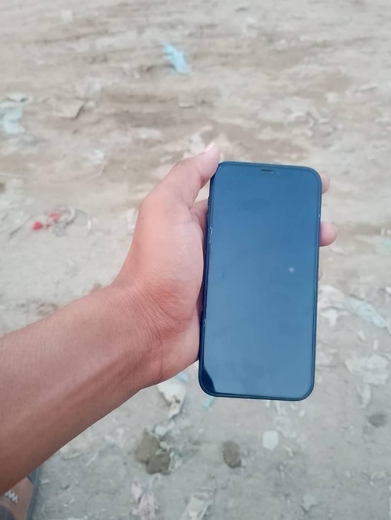 Apple iPhone 12 5