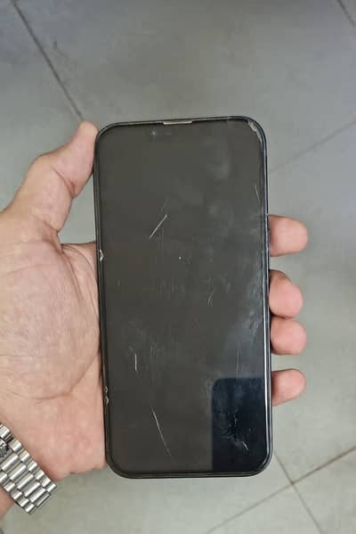 Apple iPhone 13