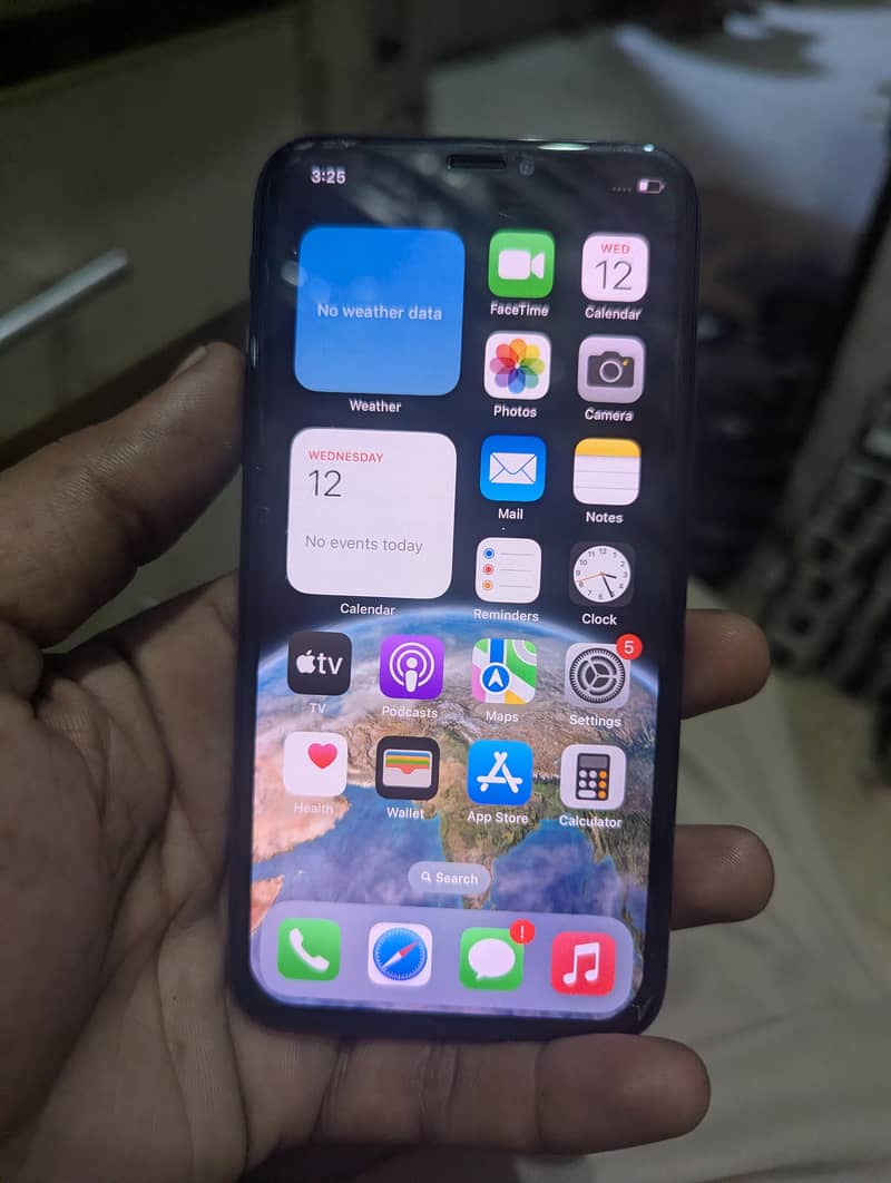 Apple iPhone X 5