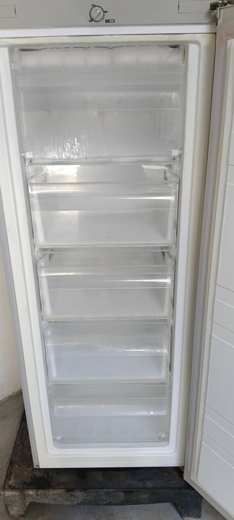 refrigerator 4