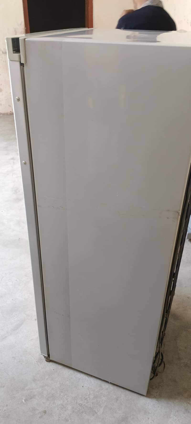 refrigerator 9
