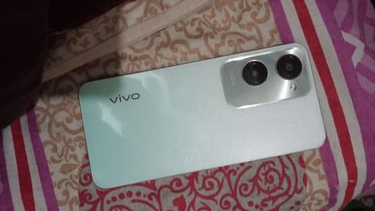 Vivo Y18