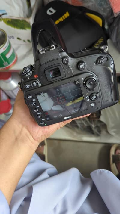 Nikon d610  18-105 mm lens
