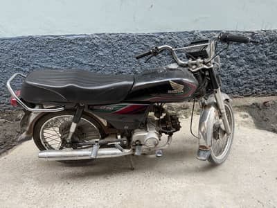 HONDA CD 70 2017 model