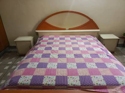 King Size Bed with SideTables
