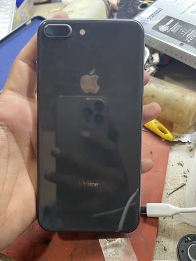 Apple iPhone 8 Plus