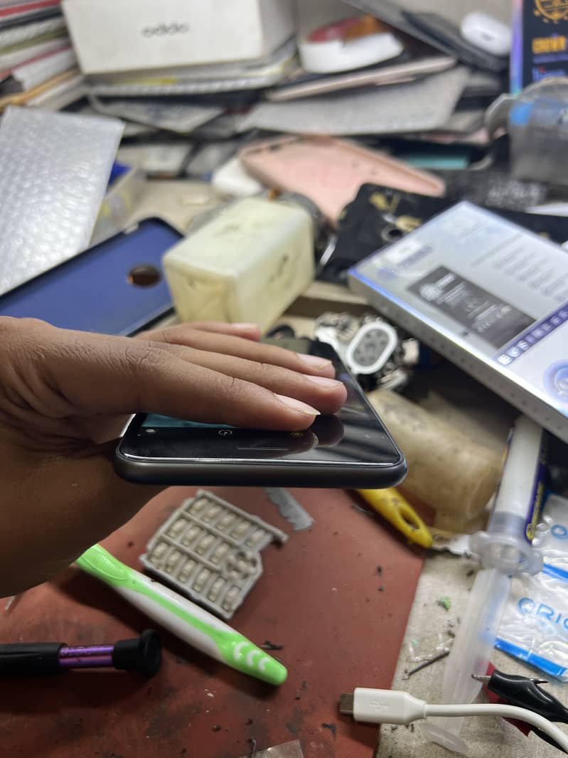 Apple iPhone 8 Plus 4