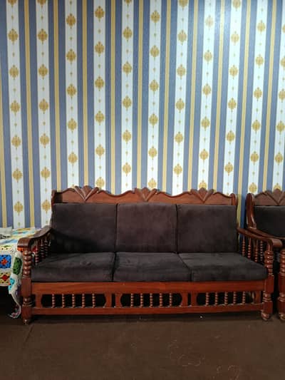 5 seater sofa with table