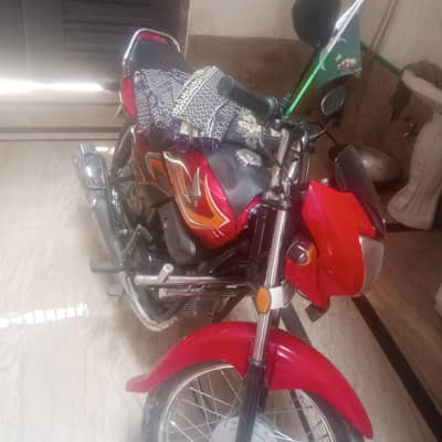 Honda Pridor Red Colour
