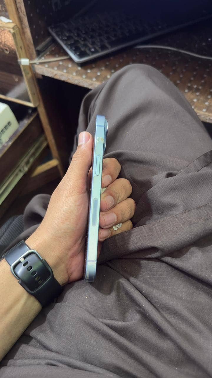 Apple iPhone 14 1