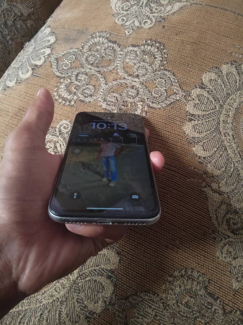 Apple iPhone X 5