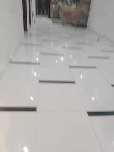 3 bed dd 1st floor portion for rent
