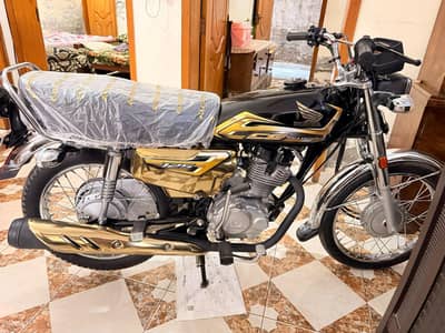 Honda CG125S Gold Edition Almost new no work required