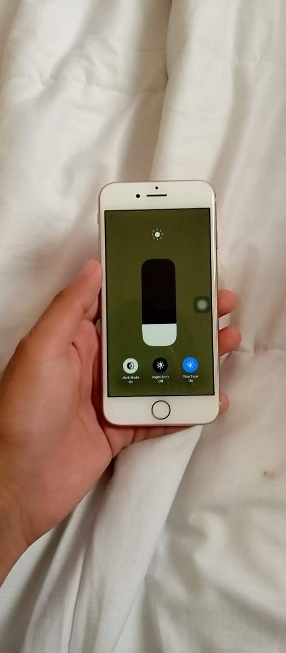 Apple iPhone 8 0