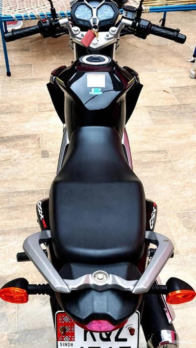 SUZUKI GSX 125