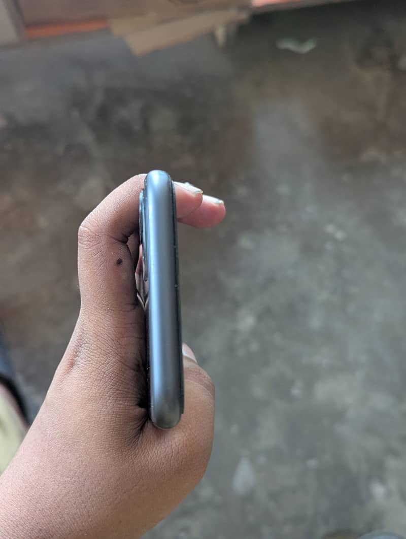 Apple iPhone 11 1