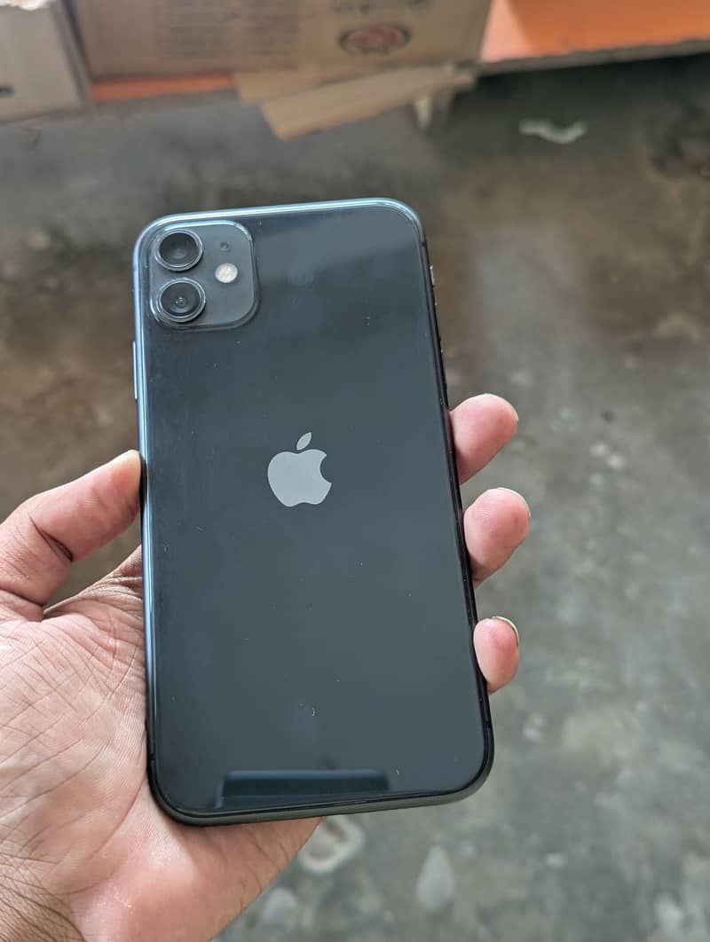 Apple iPhone 11 4