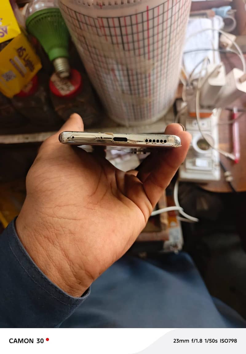 Tecno CAMON 40 Pro 0