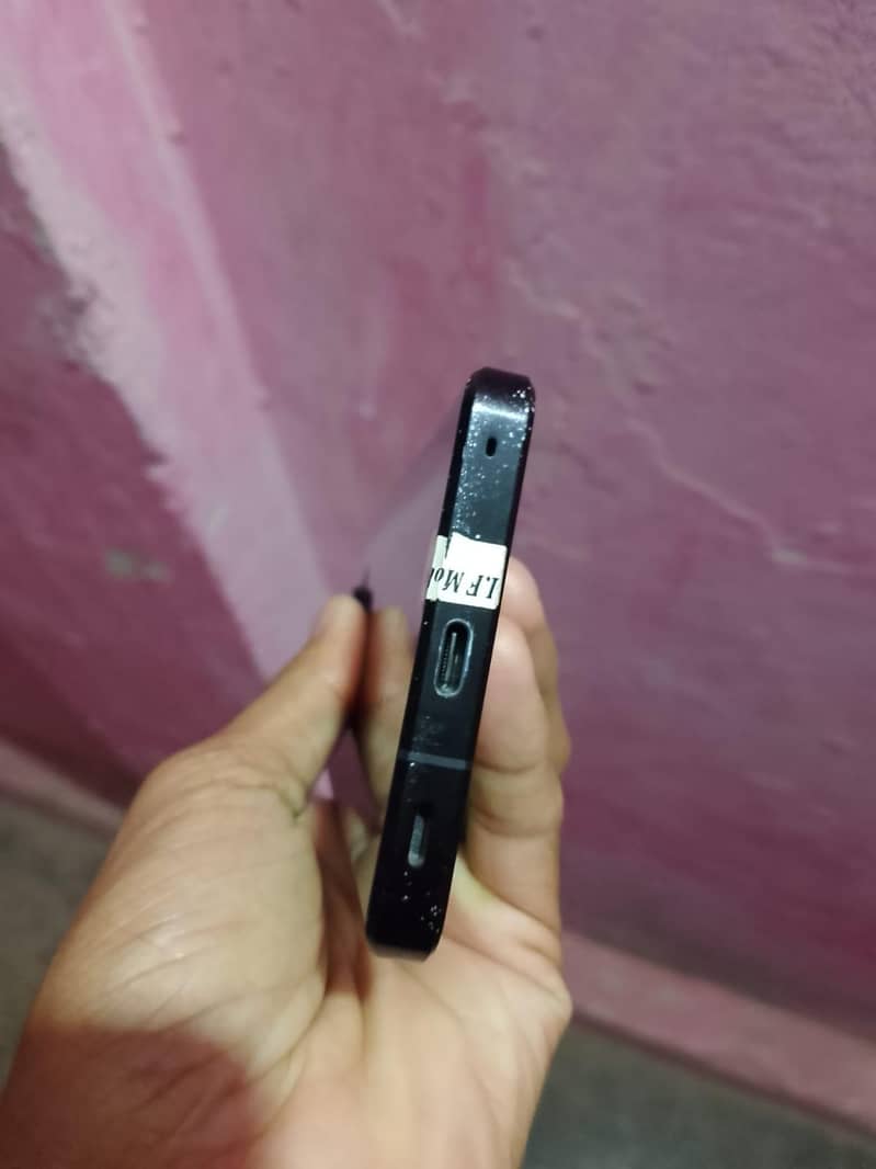 Aqua sharp  r7 4