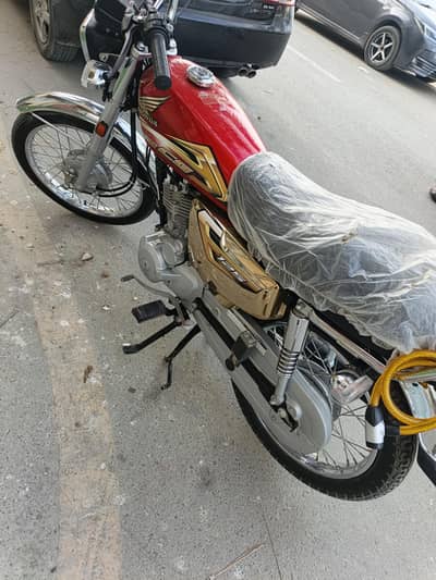 Honda CG 125 golden edition