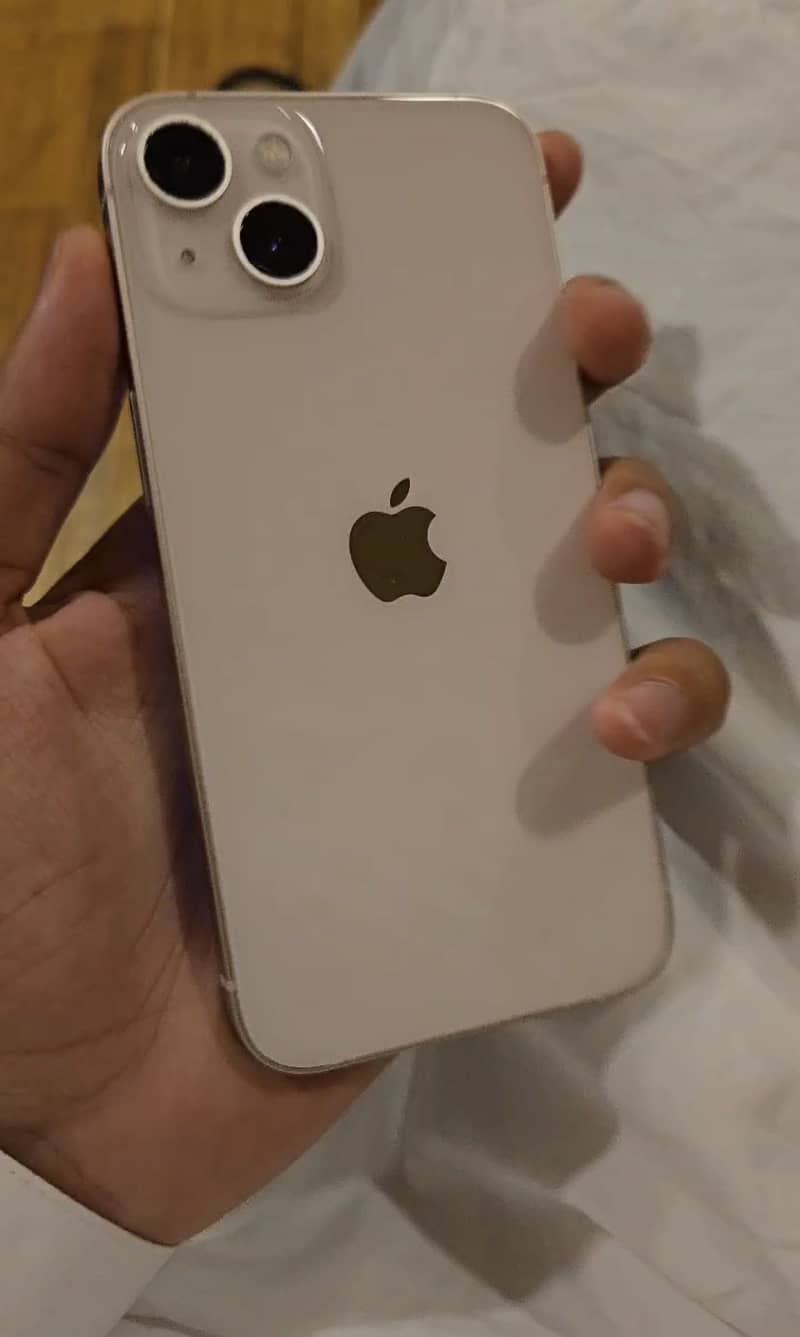 Apple iPhone 13 0