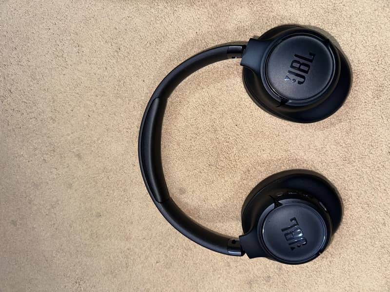 Headphone 1