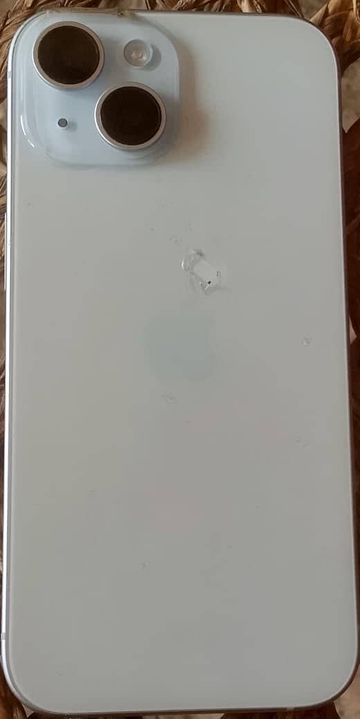 Apple iPhone 15 2
