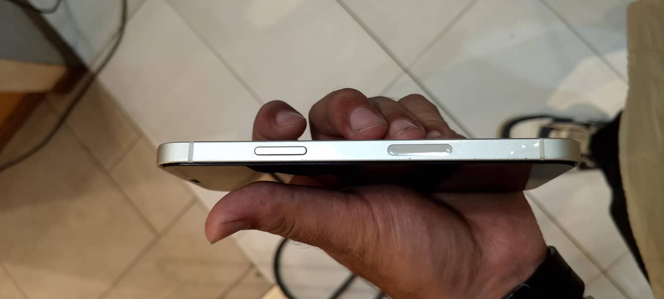 iphone 12 jv 4