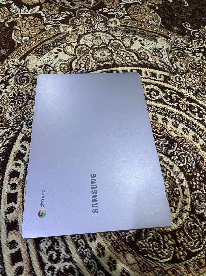Chrome book 0