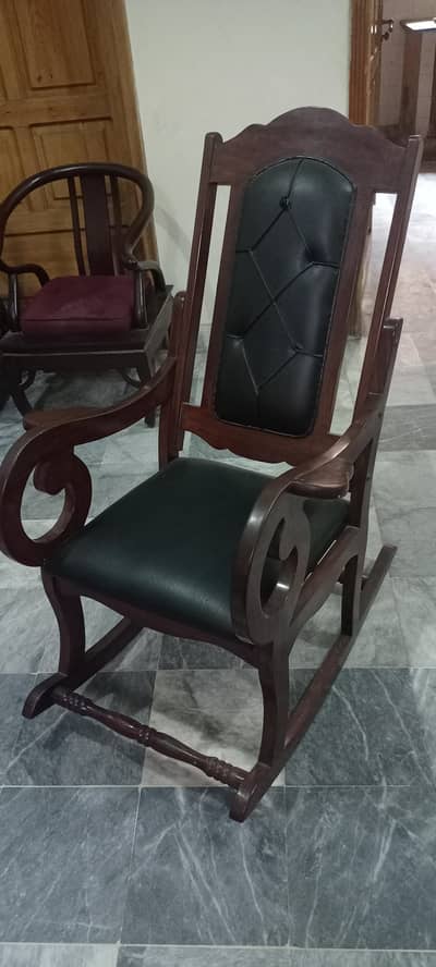 Clssic wooden rockng chair