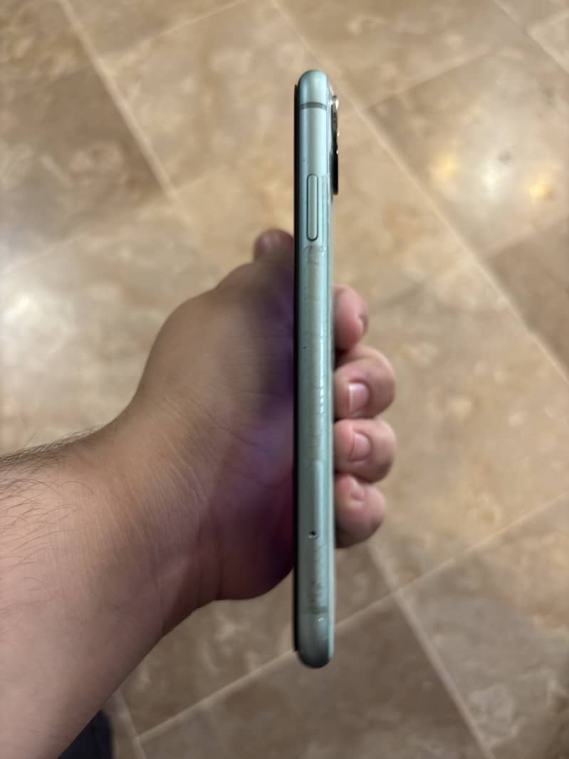 Apple iPhone 11 2