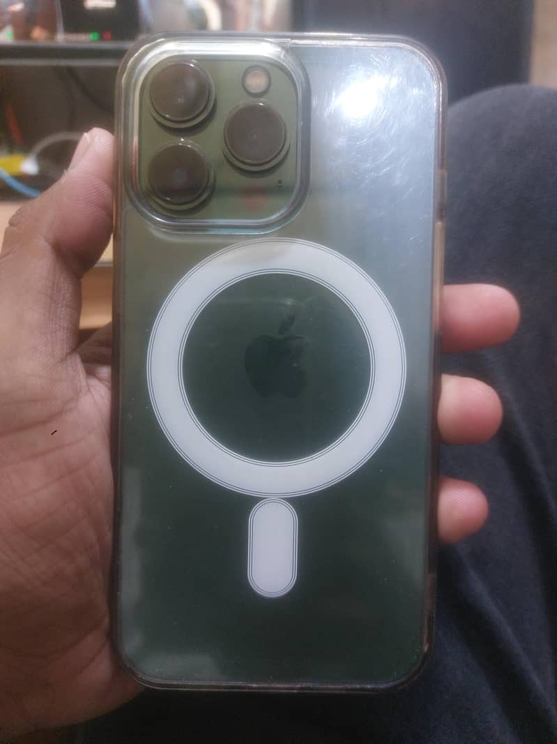 Apple iPhone 13 Pro 0