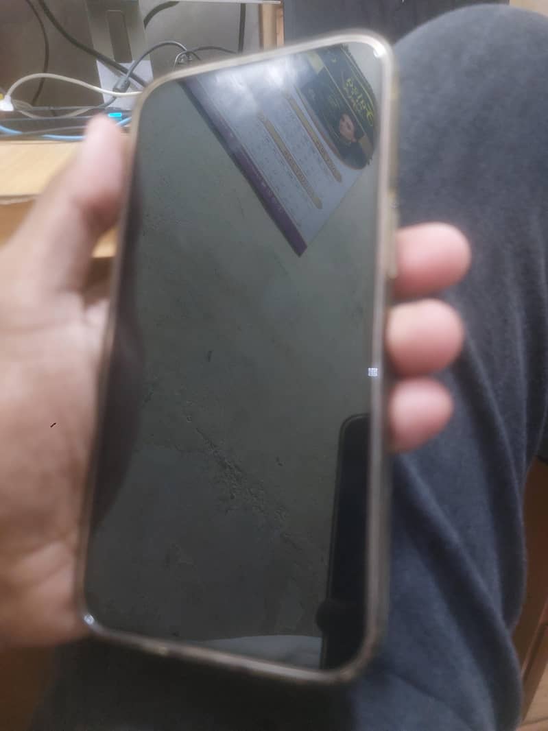 Apple iPhone 13 Pro 1