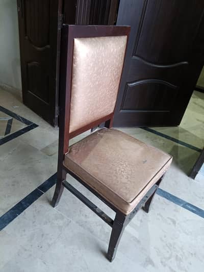 Stylish Dining Table with 6 Chairs | Excellent Condition