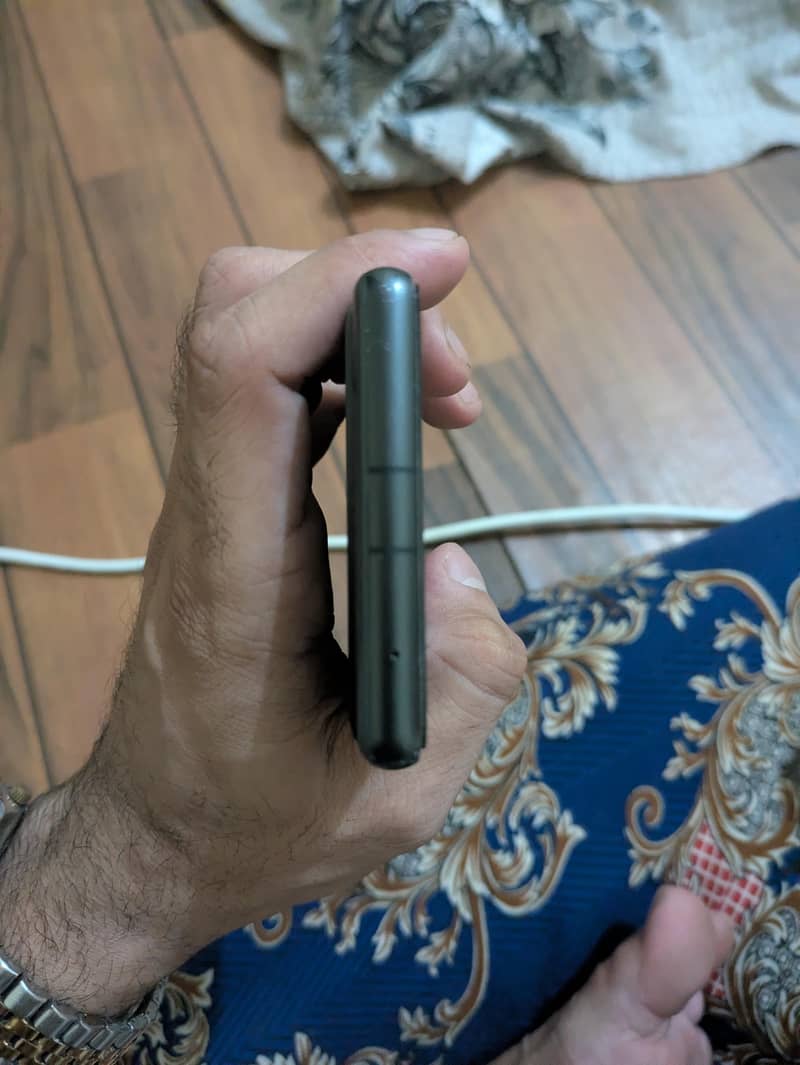 Google Pixel 7a 4
